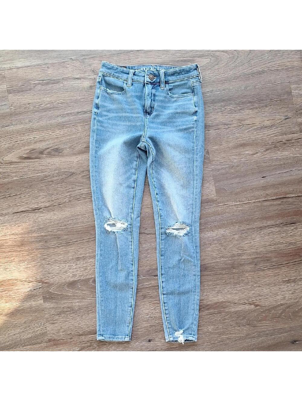 American Eagle High Rise Distressed Skinny Jean Size 0